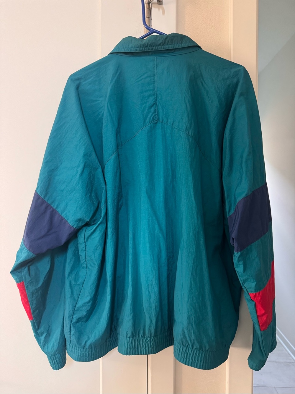 Lands' End Teal Windbreaker with Navy and Red Sleeve Panels - Picture 5 of 6